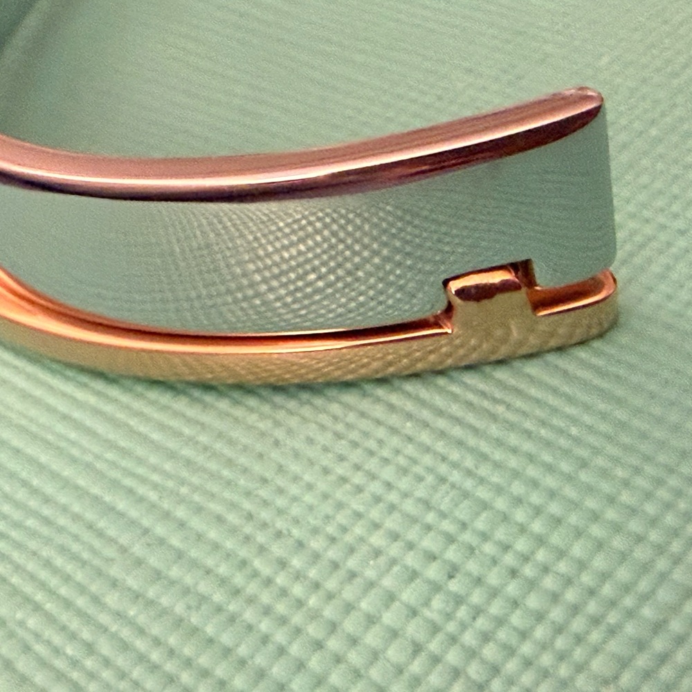 💝💝Brand New Agnès b. Gold and Silver Women's Bangle💝💝 - Picture 4 of 4